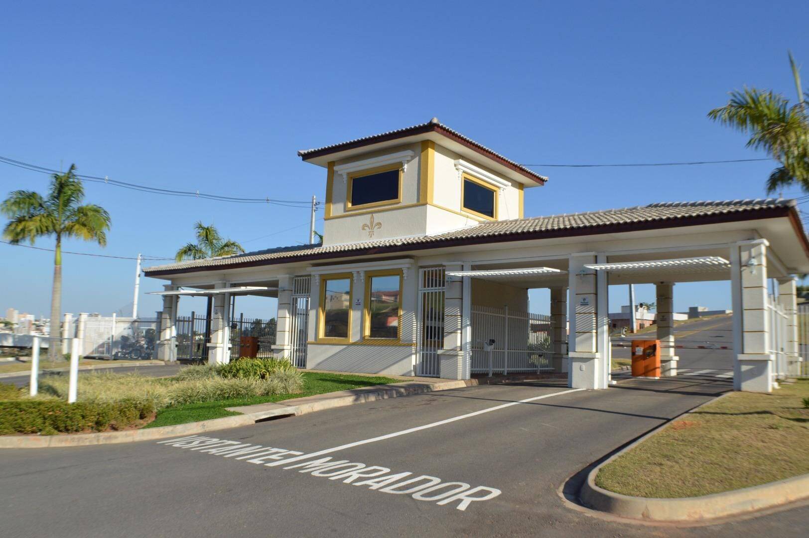Sobrado, 3 quartos, 229 m² - Foto 2